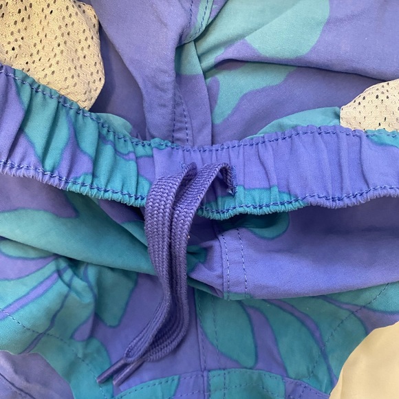 NWOT Patagonia Barely There Baggies - Picture 5 of 8